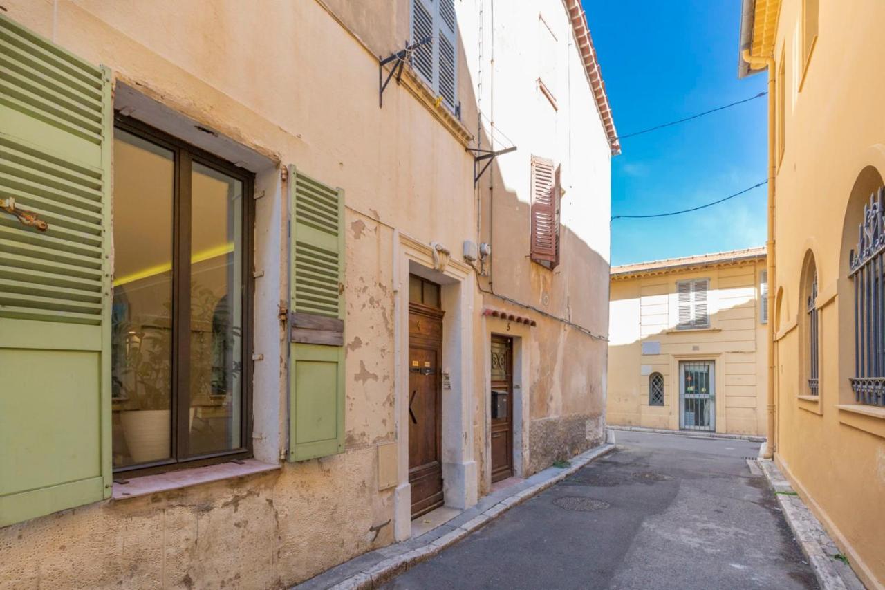 Place Amiral Barnaud Antibes Zewnętrze zdjęcie