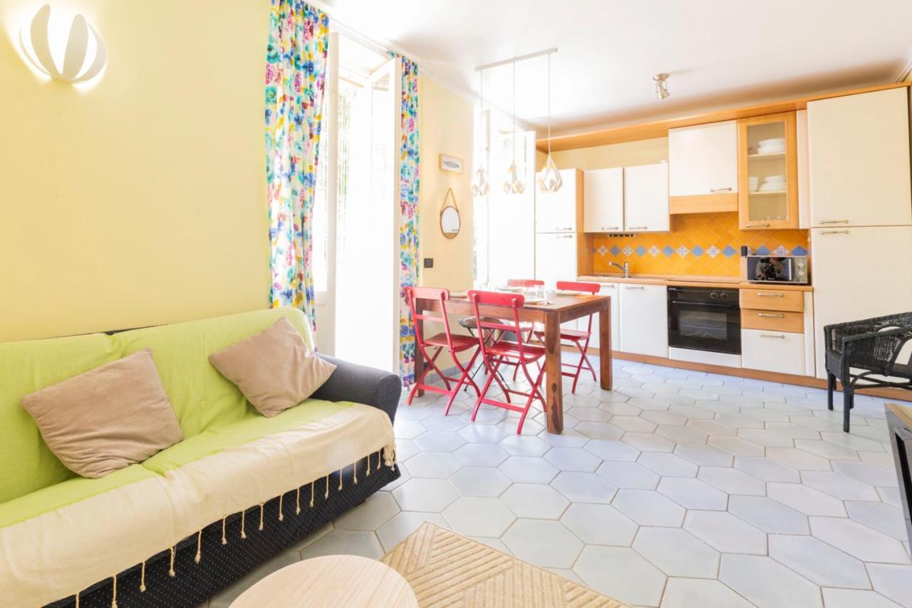 Place Amiral Barnaud Antibes Zewnętrze zdjęcie